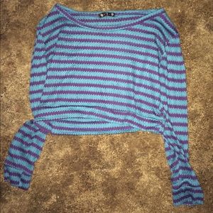 Long sleeve crop top