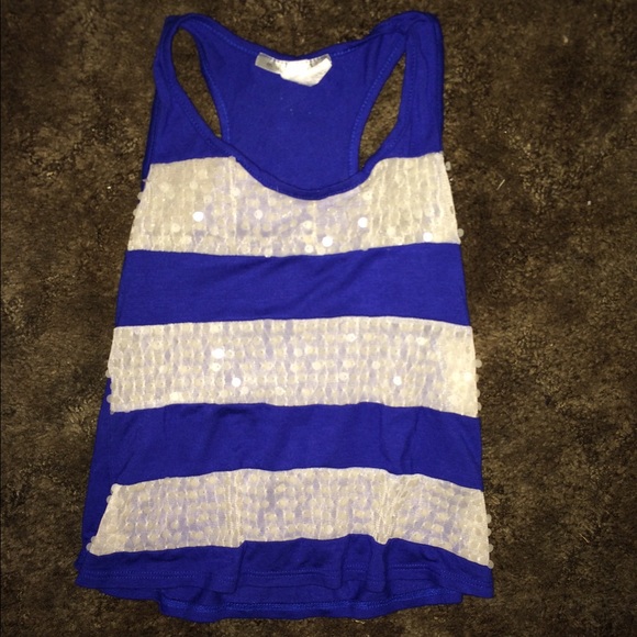 Short tank - Picture 1 of 2