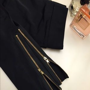 Stretch leggings w/ zipper detail