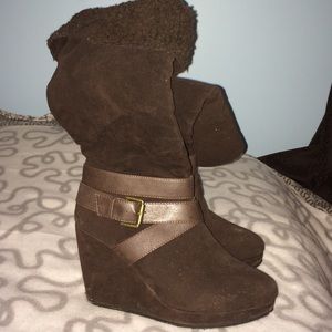 Brown wedge boots