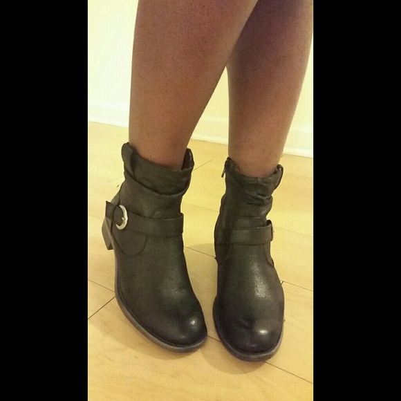 Yuu
 Boots - Cute Black Booties great for Summer and Winter!