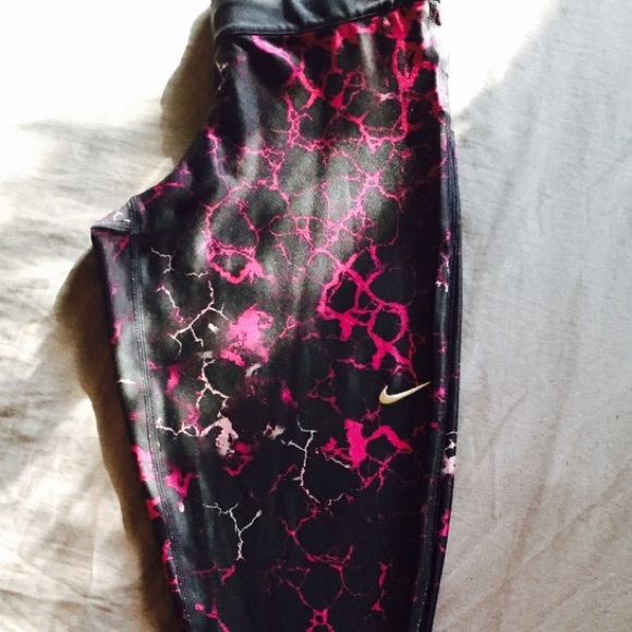 Nike Capri Leggings/workout pants