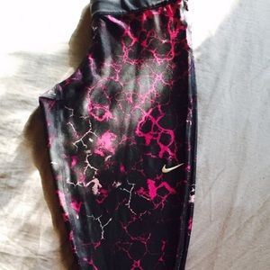 Nike Capri Leggings/workout pants