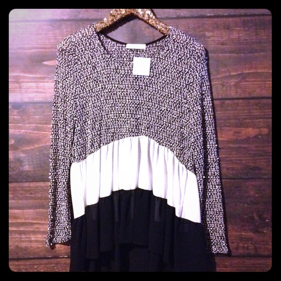 NWT M AND L AVAILABLE
