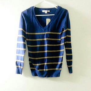 NAVY TAN STRIPE V-NECK SWEATER SMALL