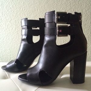 Zara Cut Out Leather Bootie