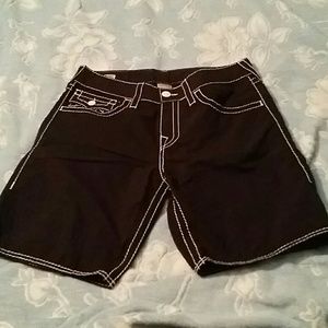 Never worn Mens True Religion short