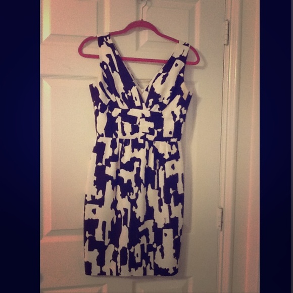 DARK BROWN AND WHITE DRESS🙌