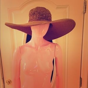 Nine West Gold Sun Hat