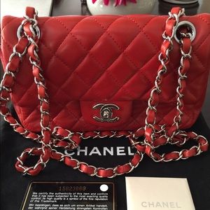 [SOLD!] Chanel Classic Lambskin Flap Mini