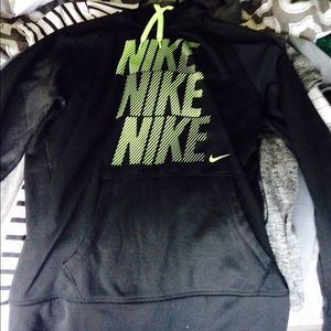 Nike women's sweatshirt