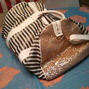 NWOT Deux Lux striped weekender bag