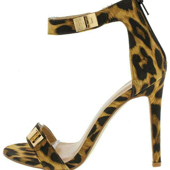 BOGO New Leopard heels