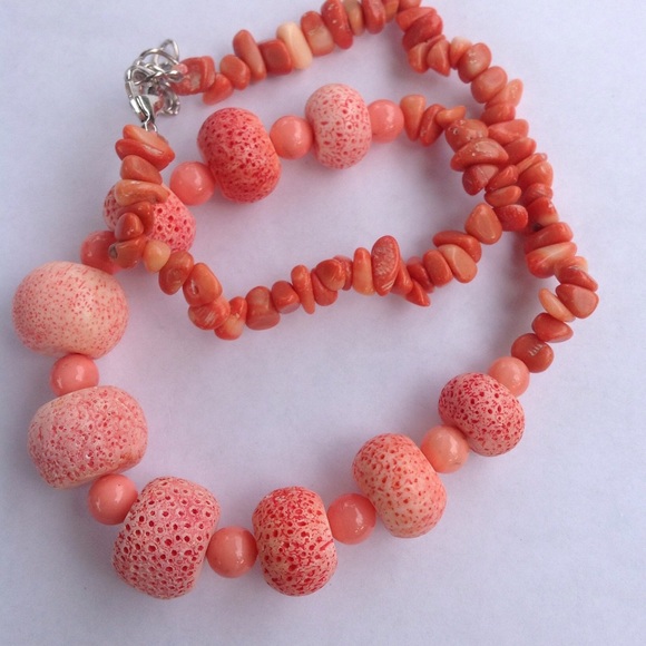 Natural Sea Coral Necklace - Picture 3 of 3