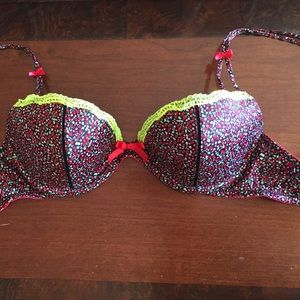Victoria Secret bra 34D
