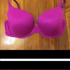 🎉Bundled🎉 Set of 4 VS Demi Bras