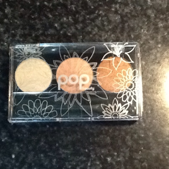 SOLD! Pop Beauty Eye shadow trio