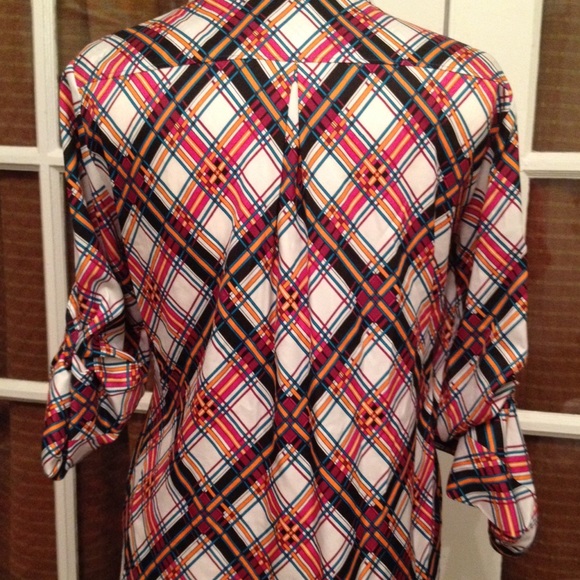 Top - Picture 3 of 4