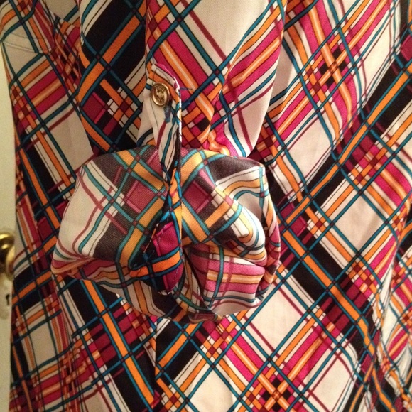 Top - Picture 4 of 4