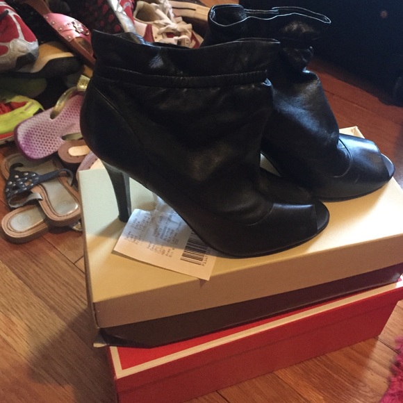 Marc Fisher Shoes - Ladies Marc fisher booties