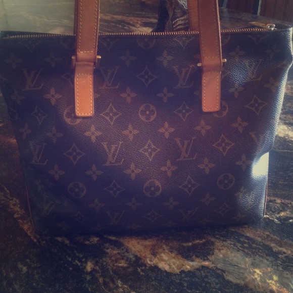 *Sold* Authentic LV *Sold!*