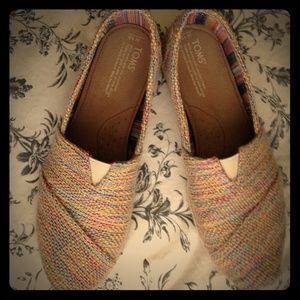 Toms slip ons