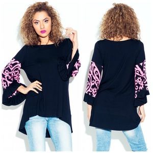 ‼️HOLDING‼️ New Hi Lo Hem Top