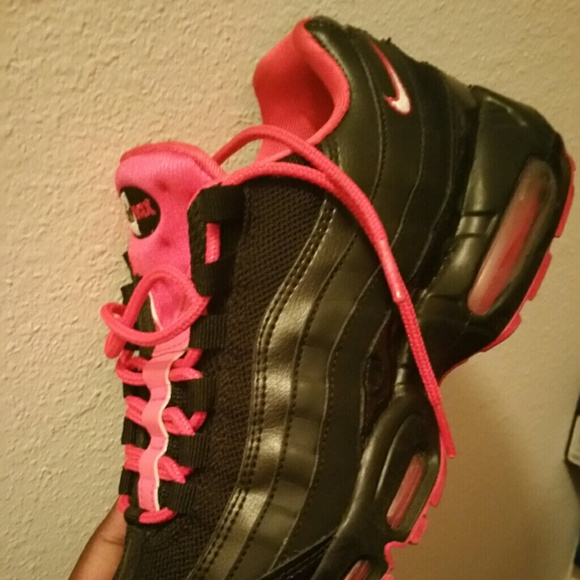 Shoes - Picture 3 of 4