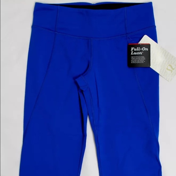 Lulu NWT- size 6 Capri