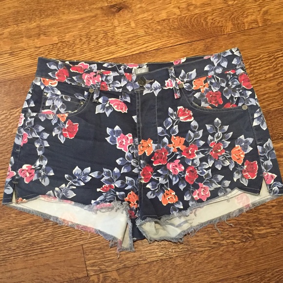 Citizens of Humanity Denim - Floral Printed Denim Citizens of Humanity Shorts Citizens of Humanity Denim - Floral Printed Denim Citizens of Humanity Shorts