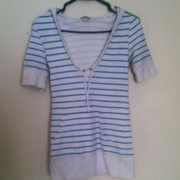 Blue and white hoodie top