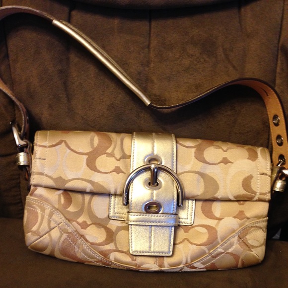 Sold!!! Coach purse - Picture 1 of 3