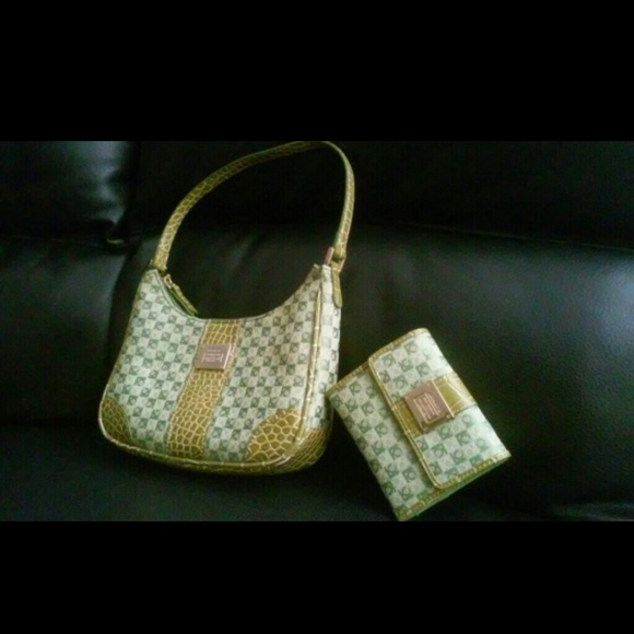 Hand Purse & Wallet Lizclaiborne