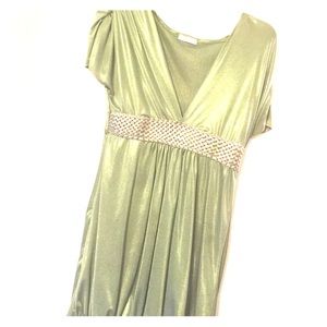 Reto metallic green top with silver belt!!