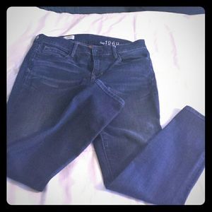 Bundled 2 Gap 1969 jeans