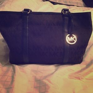Michael kors tote