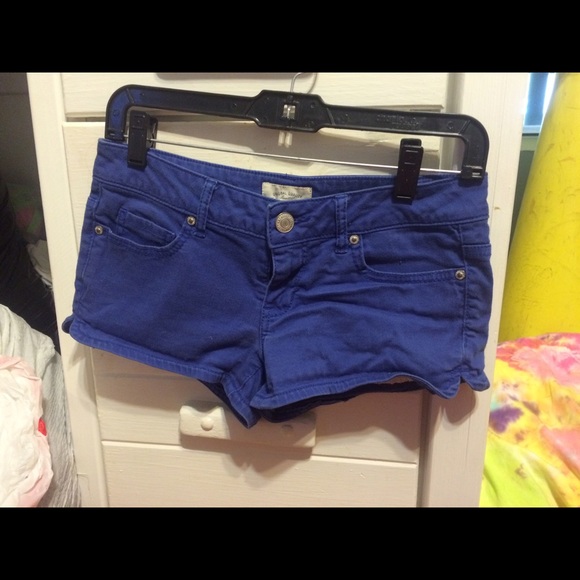 Royal blue short shorts