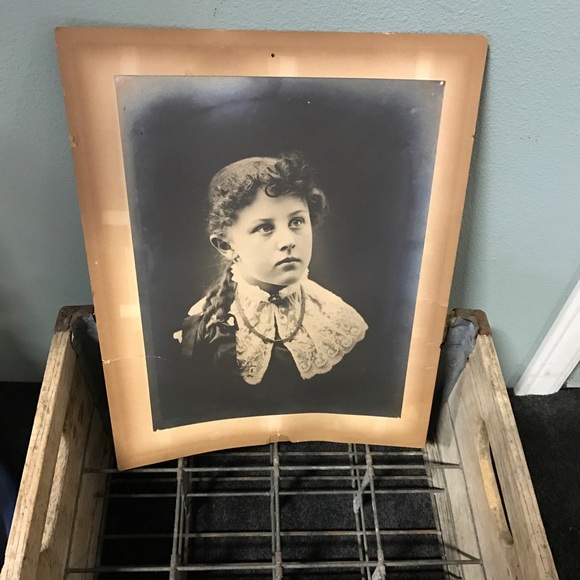 Meet Your Posher, Sarah - Picture 2 of 6