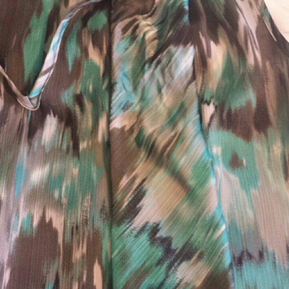 Beautiful Kasper lightweight sleeveless blouse - Picture 4 of 4