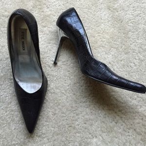 Black Pointed Toe Pumps