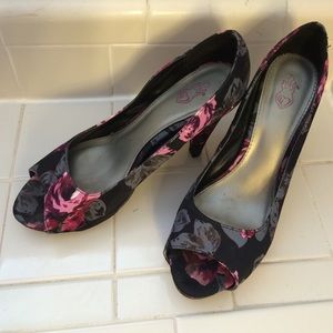 Torrid Open Toe Floral Heels in 10W