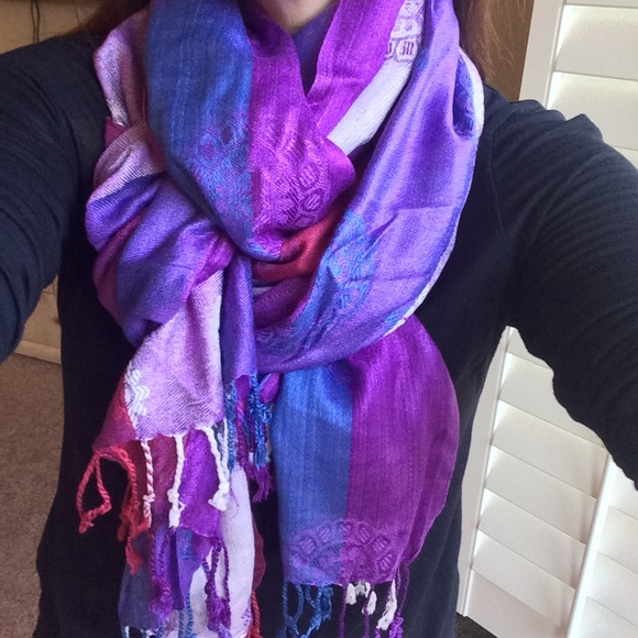 Accessories - DONATING TOMORROW HP Gorgeous Indian scarf