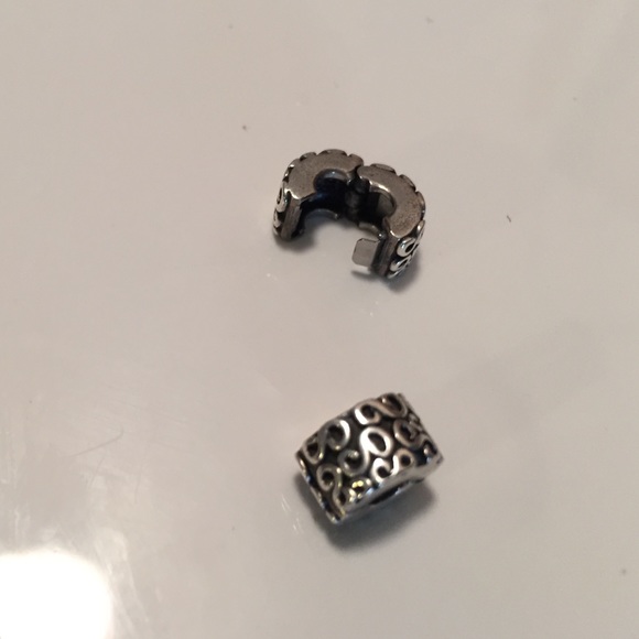 Two pandora clips