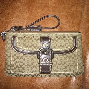 Authentic Coach Large Wristlet Brown Logo