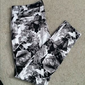 ▫️▪️Abby Dawn shattered glass skinny jeans ▫️▪️