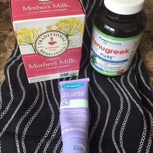 Breastfeeding necessities for nursing moms