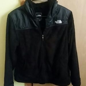 Northface: Womens Black Fleece with Nylon Hood