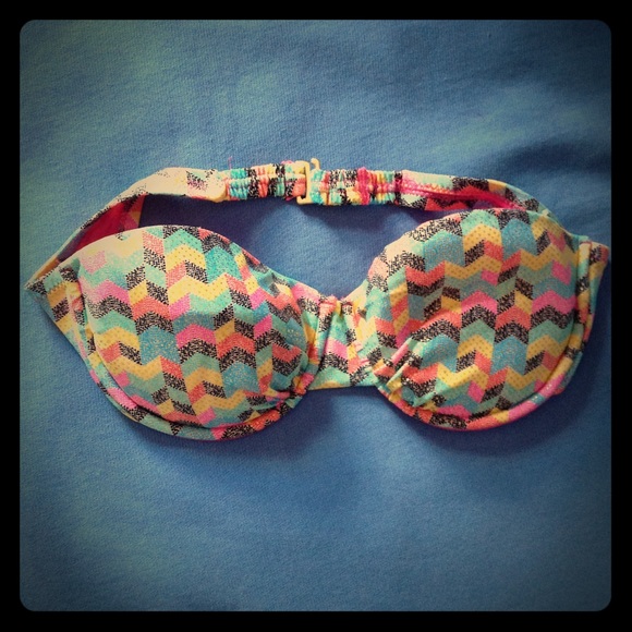 Xhilaration Multi Colored Bandeau Bikini! 🌴