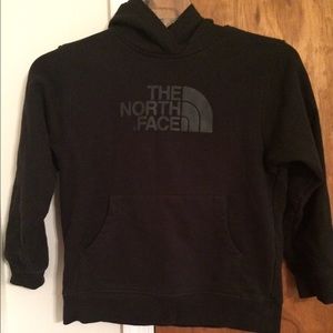 Black North Face hoodie