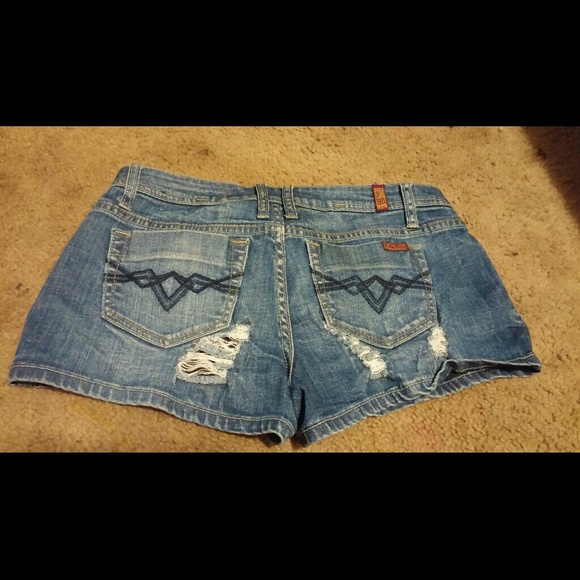 Short - Picture 2 of 2